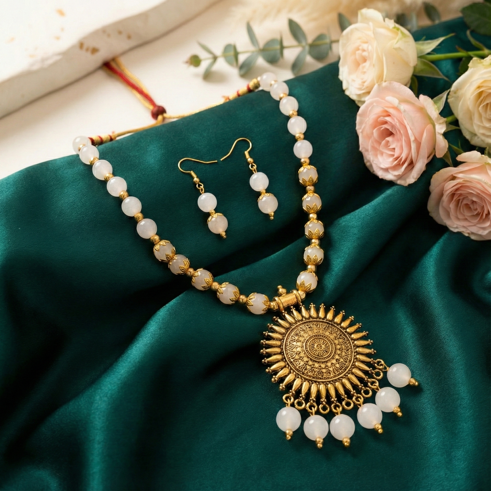 Eshanarya Traditional White Beads Antique Necklace Set