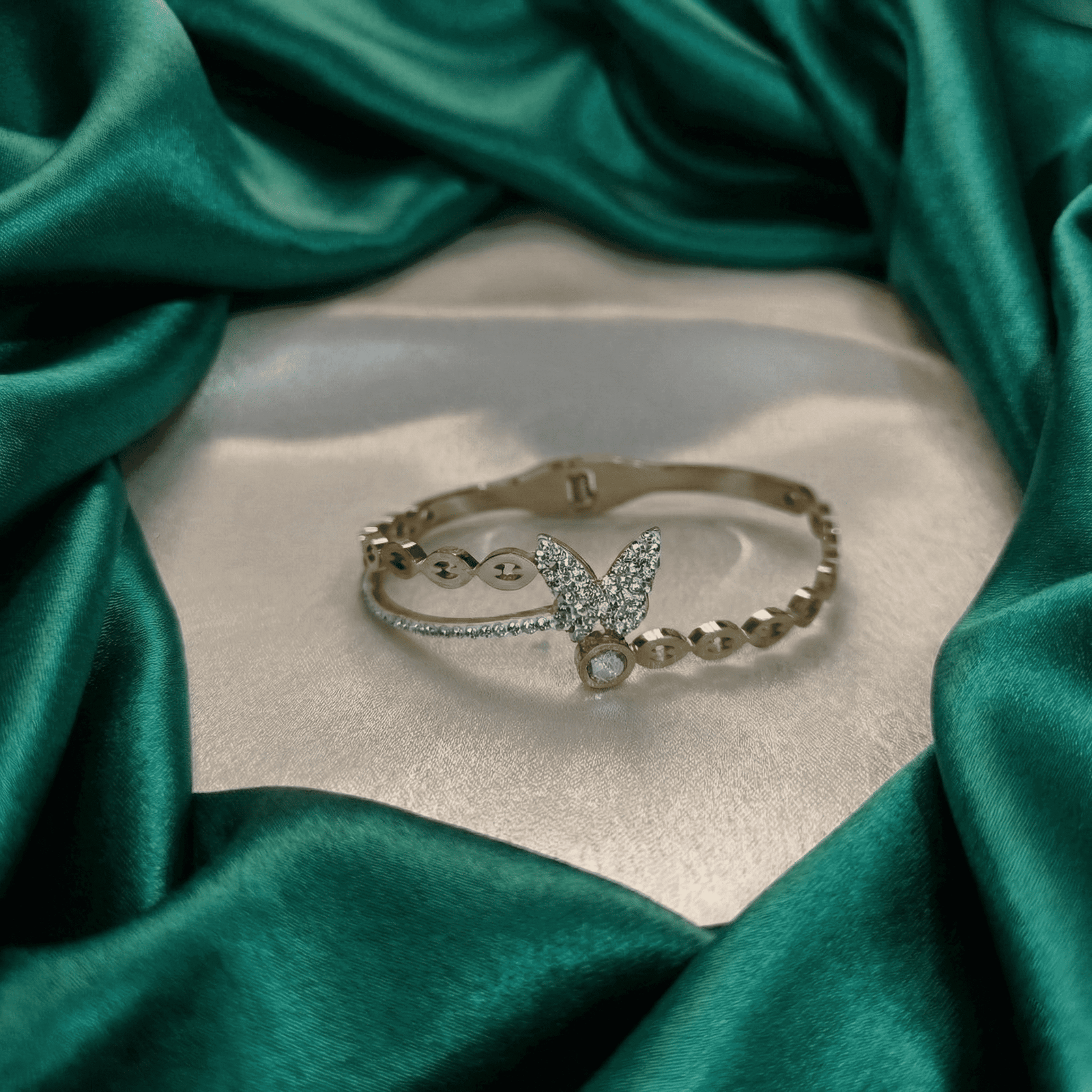 Eshanarya Butterfly Anti-Tarnish Bracelet