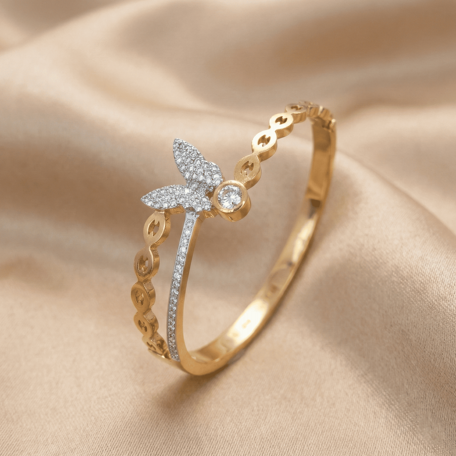 Eshanarya Butterfly Anti-Tarnish Bracelet