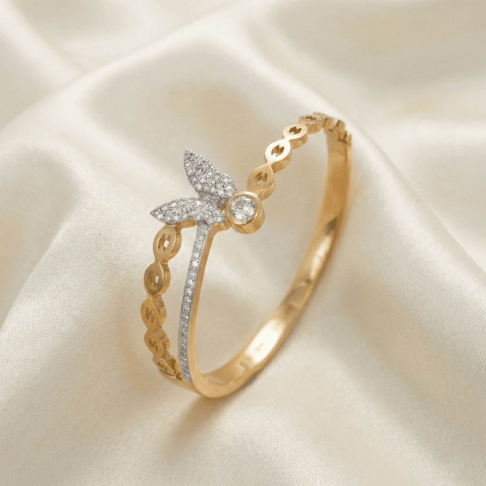 Eshanarya Butterfly Anti-Tarnish Bracelet