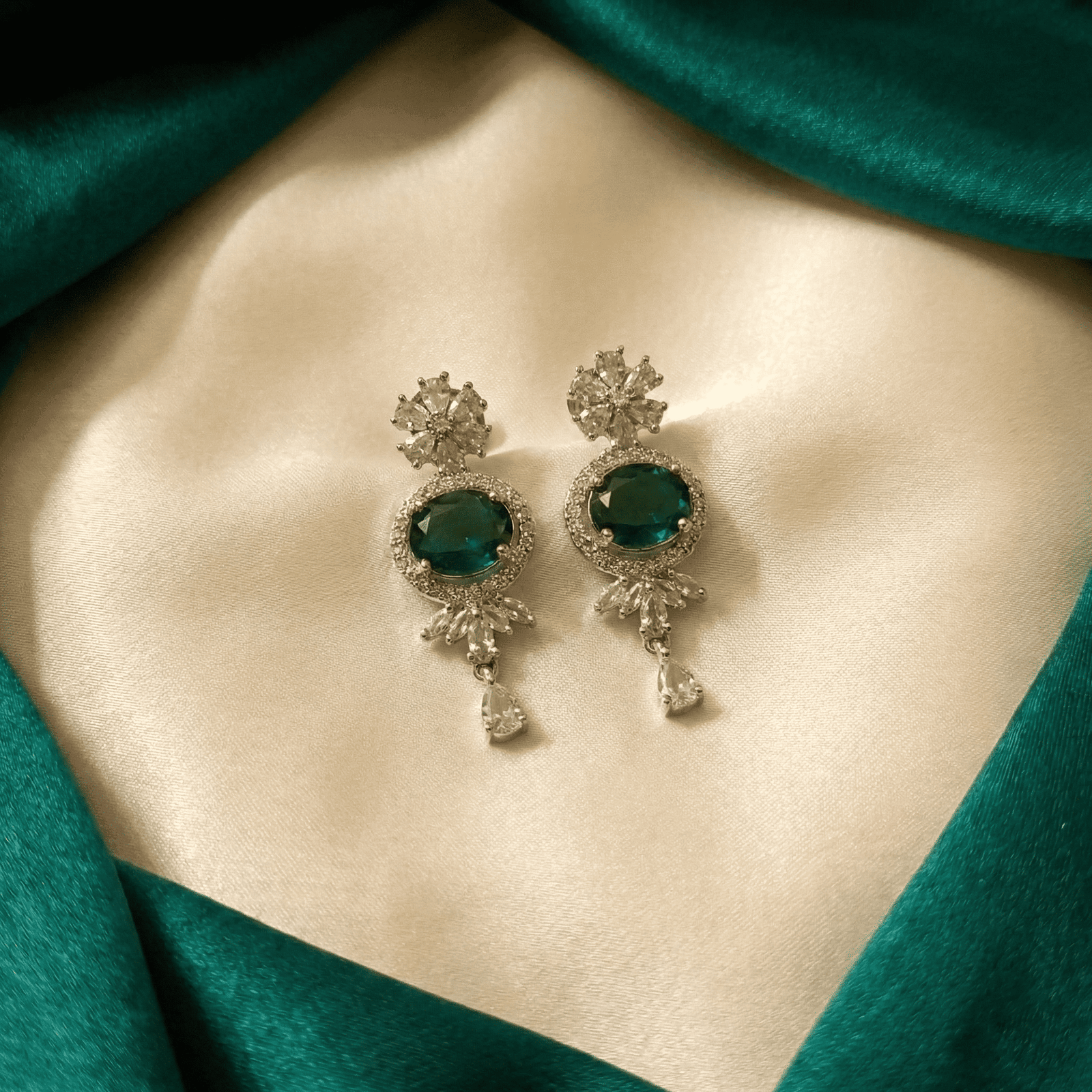 Eshanarya Emerald Grace AD Necklace Set