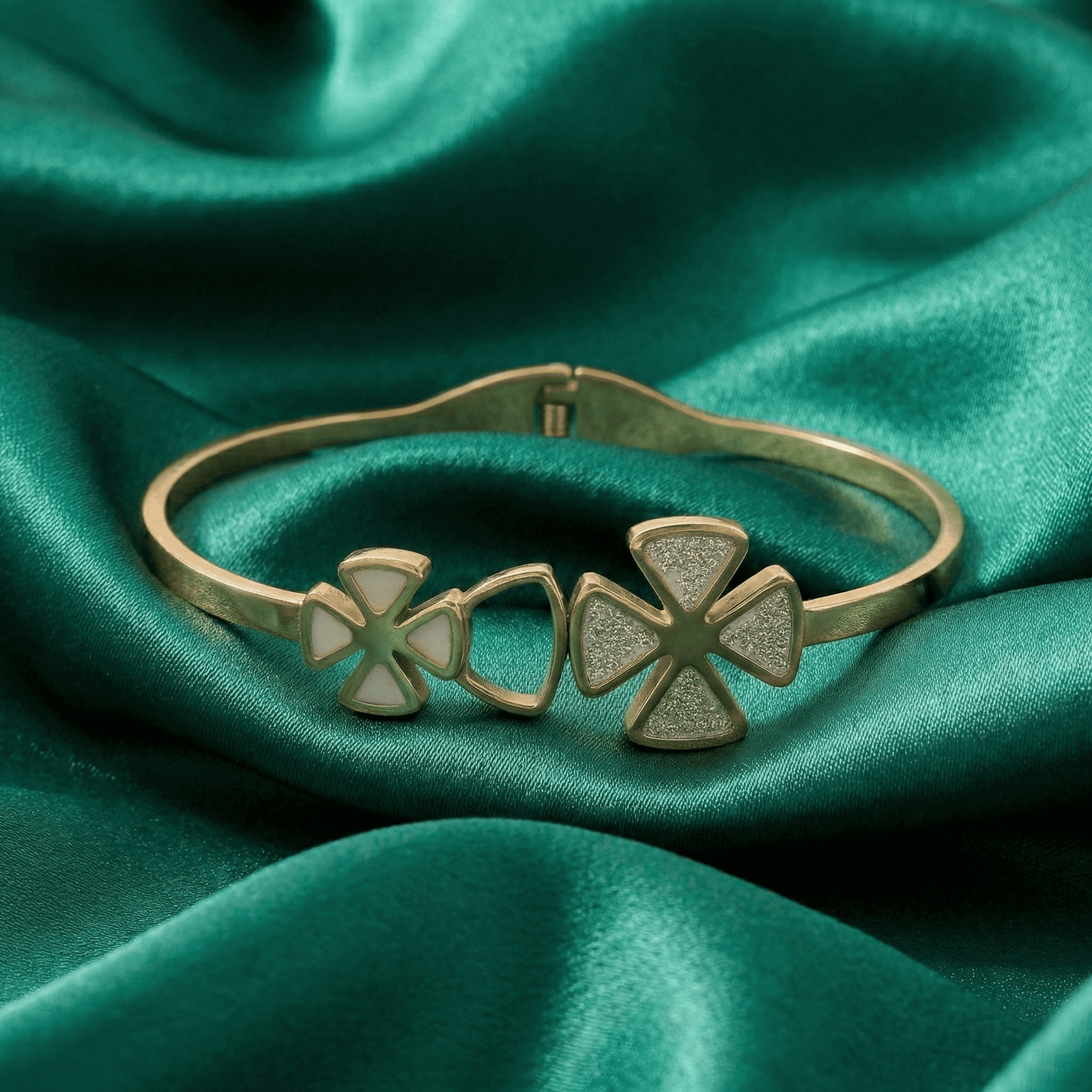 Eshanarya Floral Crystal Stainless Steel Bracelet