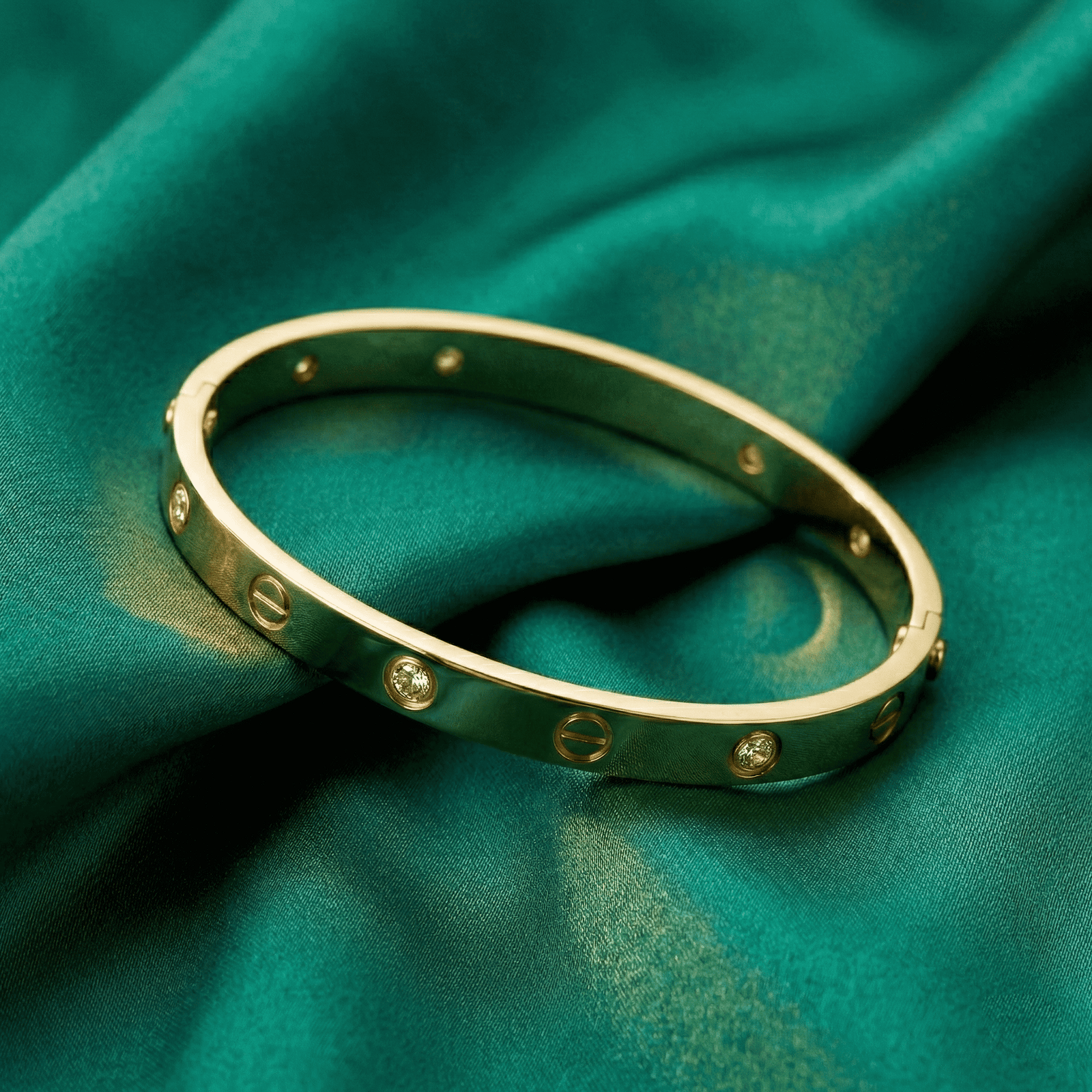 Eshanarya Gold-Tone Anti-Tarnish Stainless Steel Bracelet