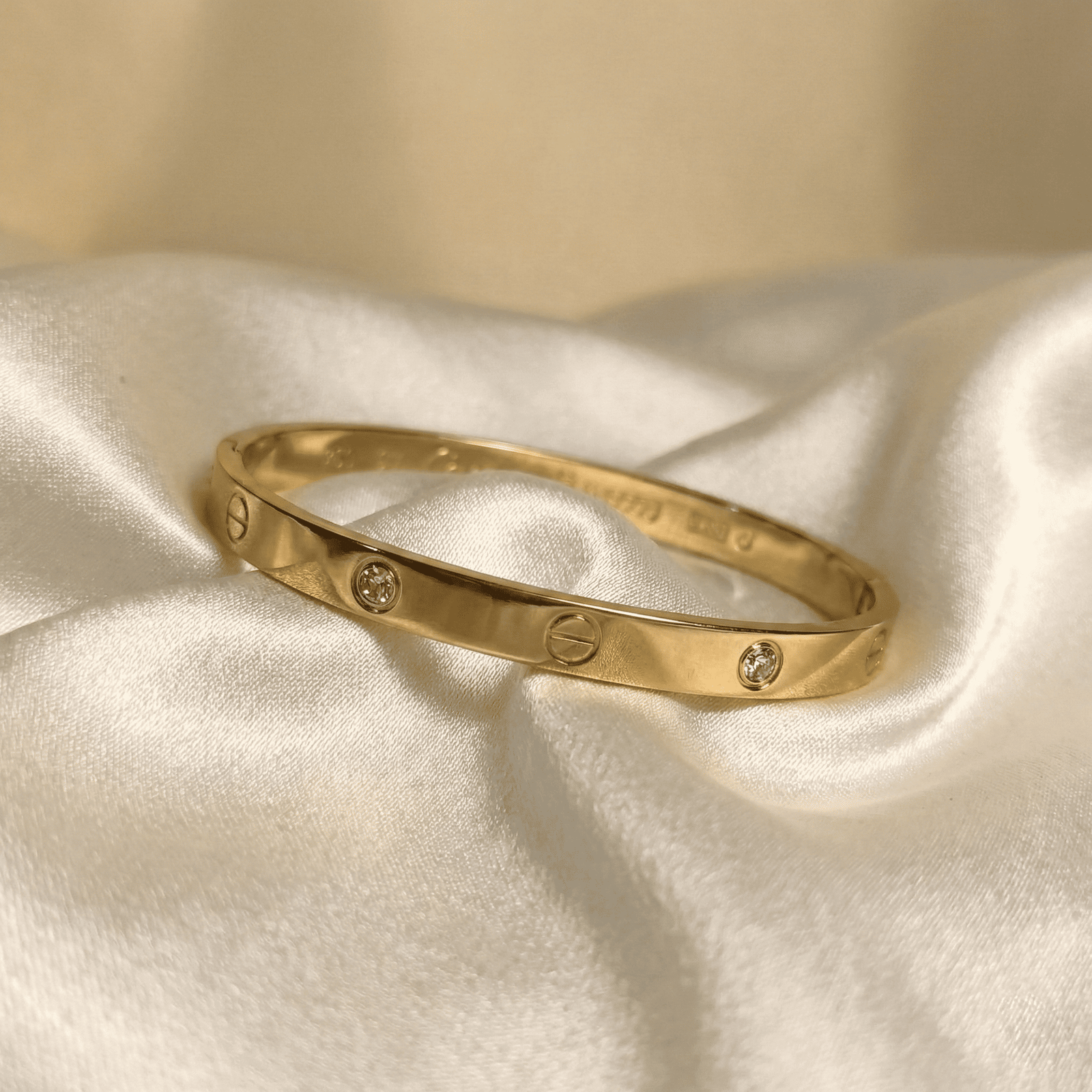 Eshanarya Gold-Tone Anti-Tarnish Stainless Steel Bracelet