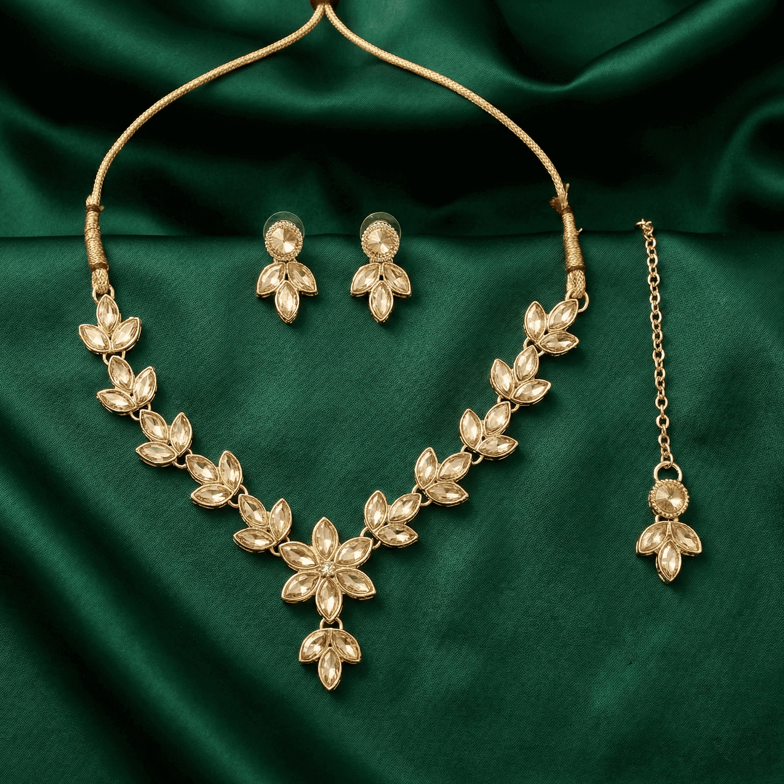 Eshanarya Leaf like Style AD Necklace Set for Women