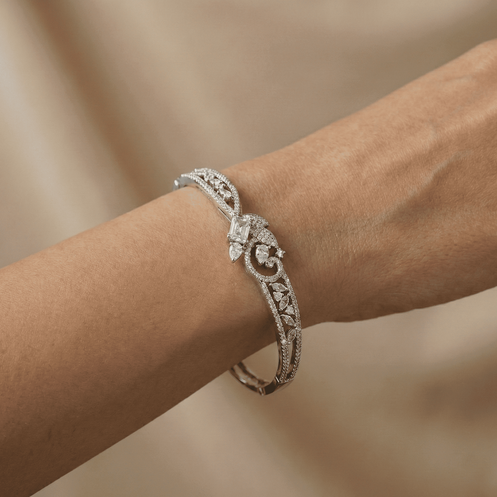 Eshanarya Silver Zircon Anti-Tarnish Bracelet