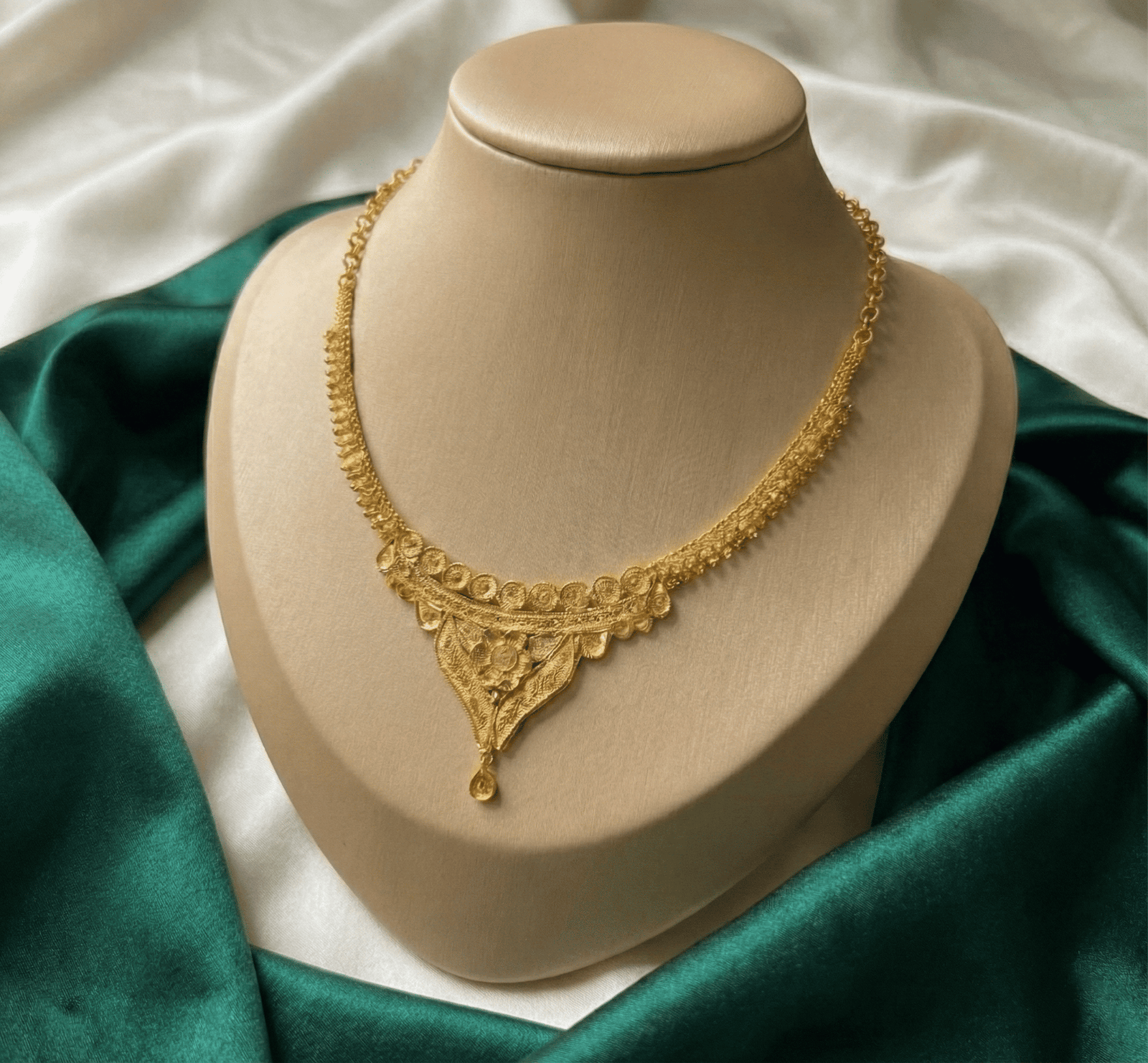 Eshanarya Swarna Kasu V-Drop One Gram Necklace for women