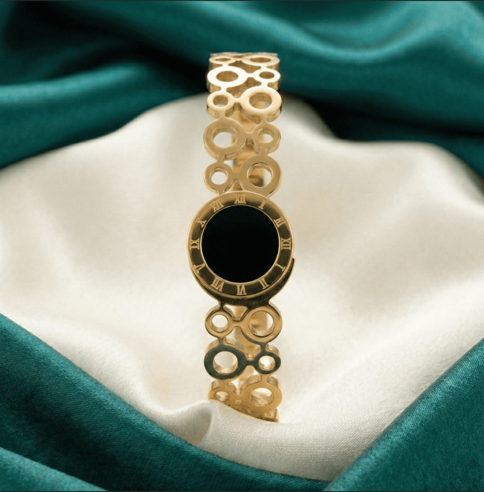 Gold Tone Circular Link Anti-Tarnish Stainless Steel Bracelet